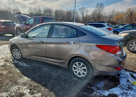 2012 Hyundai Accent Gls z USA, uszkodzony, nr VIN KMHCT4AE5CU130578